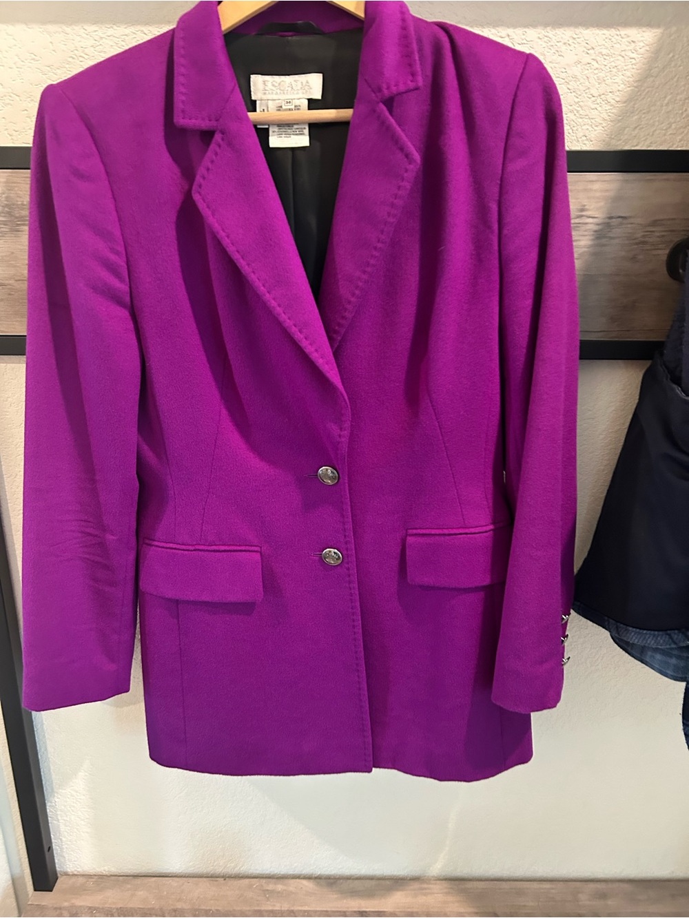 Escada Bold Fuchsia Tailored Blazer